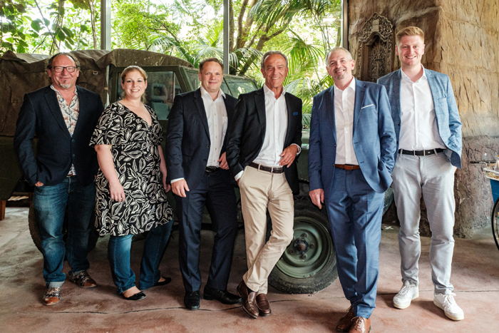 zzf1 Der neue ZZF-Vorstand (von links): Volker Ennenbach, Karin Witthohn, Matthias Mai, Eckhard Lindemeier, Präsident Norbert Holthenrich und Leon Schlosser. Es fehlt Jochen Huppert. Bild: ZZF