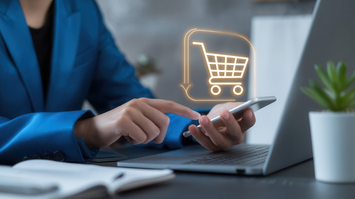 Digital marketplace connectivity with user utilizing modern tech 62 Prozent der Online-Shopper wünschen sich bei Problemen einen menschlichen Ansprechpartner. Bild: Adobe Stock