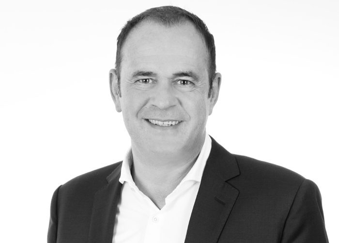 Marco Lubberich: „ Mit dem Hamburger SV und dem 1. FC Köln sind wir künftig dort präsent, wo viele Tiereltern mit großer Leidenschaft ihren Vereinen folgen.“ Bild: Animonda